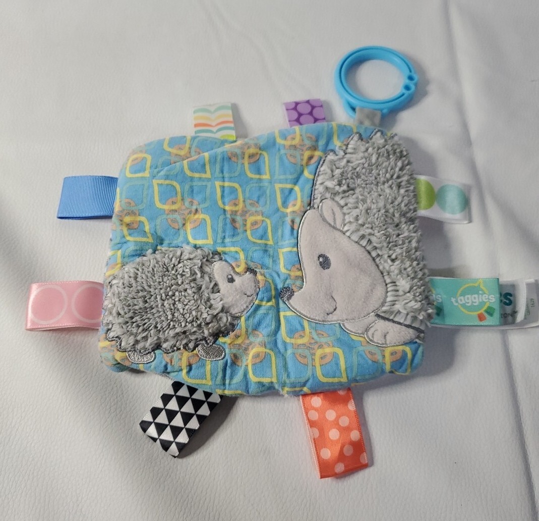TaGgies Mary Meyer Baby Crinkle Me Baby Toy Soft Headgehog Squeaky Hook 6