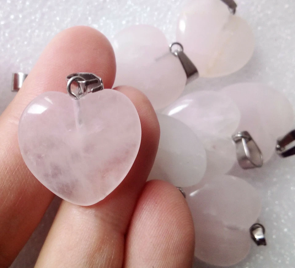 pendentif forme coeur en quartz rose pierre naturelle - Photo 4/4