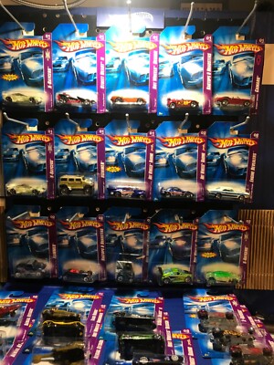 Hot wheels 2006 / 26 different series scale1/64  Very good condition **NEW**