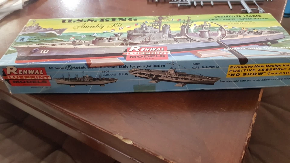RENWAL 1/500 U,S,S, KING DESTROYER LEADER NAVE DA GUERRA KIT VINTAGE - Immagine 2 di 4