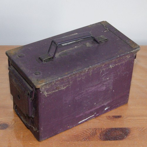 Caja de munición militar vintage 50 cal munición metal almacenamiento herramientas usado ejército excedente - Imagen 15 de 17