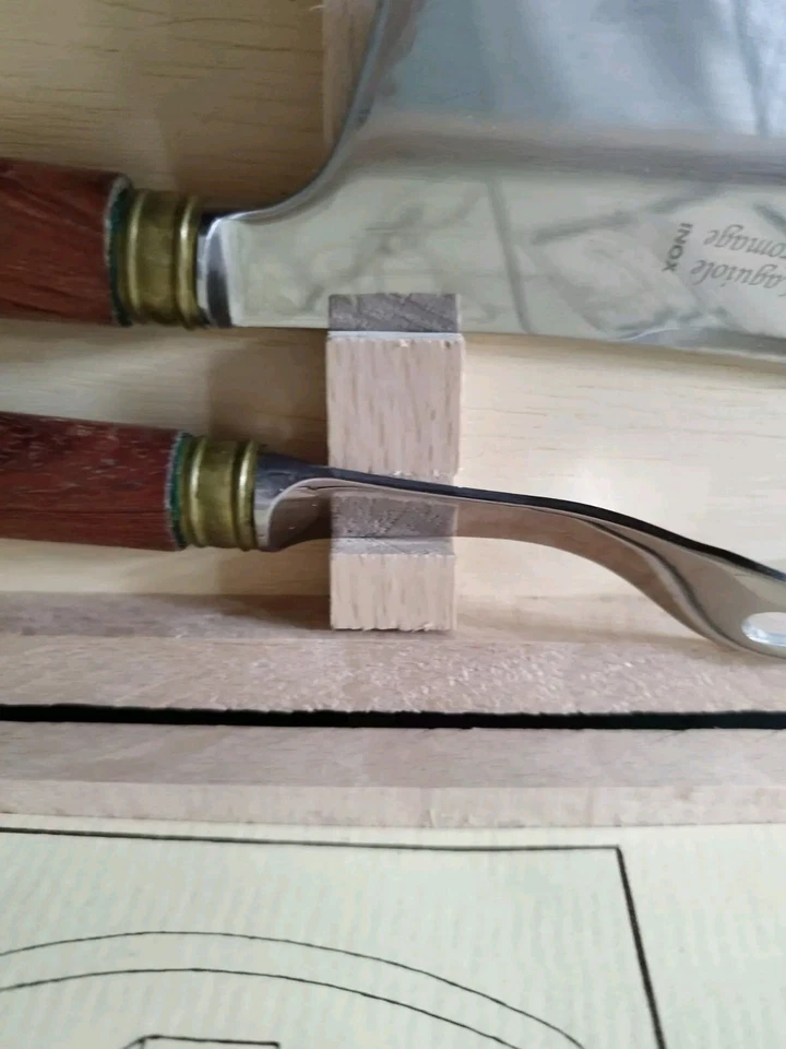 Couteau à fromage laguiole en inox - bois Claude Dozorme couperet + fourchette - - Photo 4/4