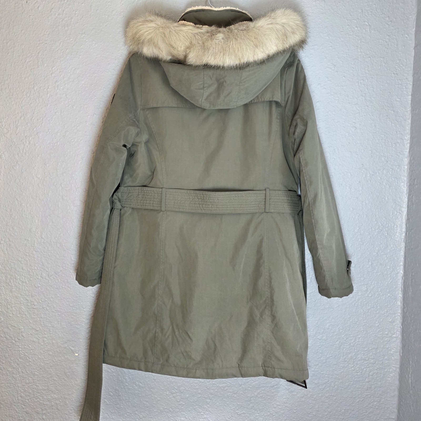 DKNY Women's Faux-Fur-Trim Hooded Belted Anorak Jacket in Olive Green. Size M image 5