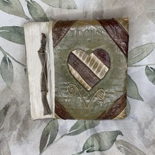 HANDMADE NATURAL LEAF PHOTO ALBUM No.2 ECO-FRIENDLY ALBUM HEART BALI LEAF ALBUM