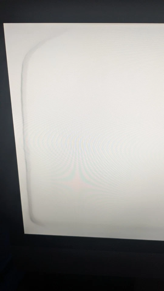 iMac Mid 2011 21.5-inch Silver, Used, Can Negotiate, Fair Condition - Image 3 of 4