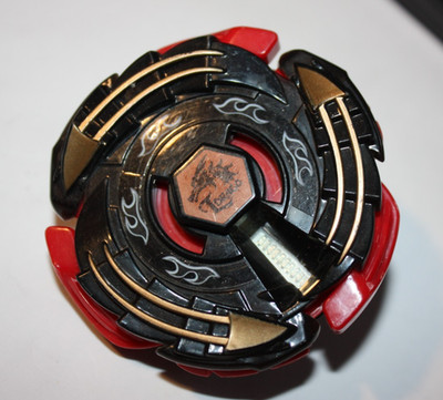 Beyblade XTS Genuine Electro L-Drago mit Starter