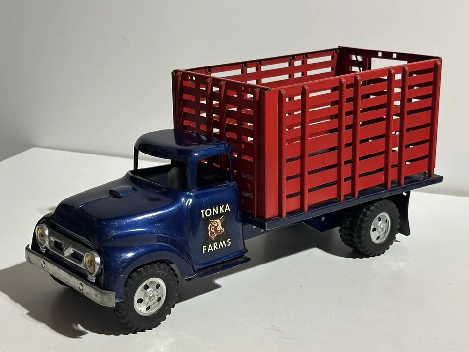Tonka Stock Rack Truck 1957 B-202 Pressed Steel Truck/Corral/Ramp/Livestock - Image 2 of 4