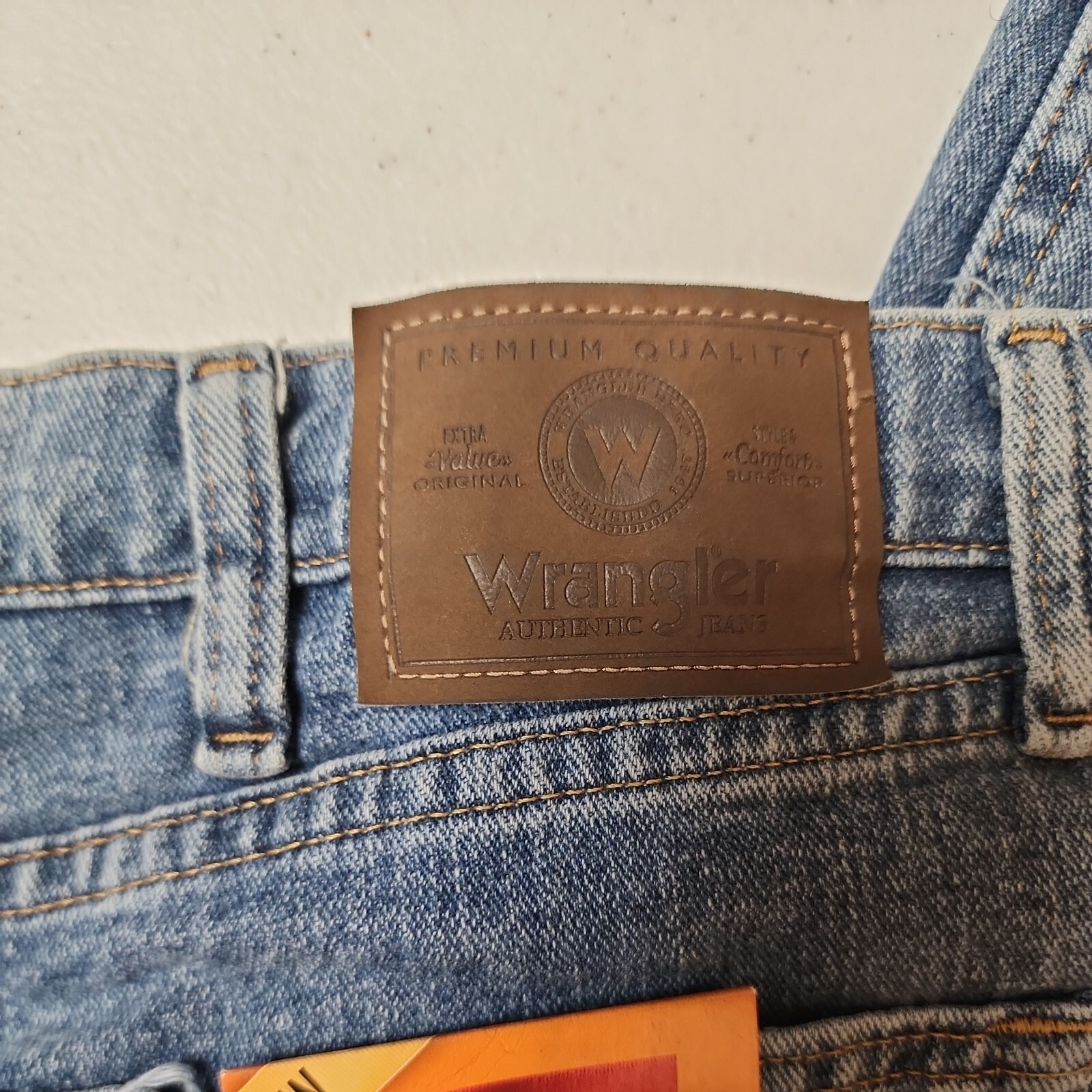 Wrangler Jeans Advanced Comfort Relaxed Fit NEW NWT 42x30 E70