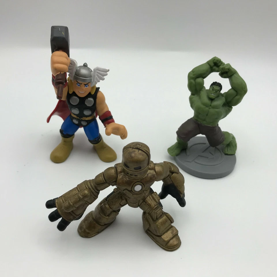 8 Marvel Superherói 3" Brinquedos de Metal Personagem Decoração de Bolo Homem de Ferro Homem-Aranha Thor - Imagem 3 de 4