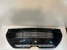 2016-2019 Toyota Corolla 5311202730 Front Lower Grille OEM 53112-02730