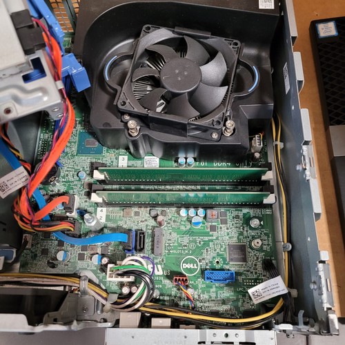 Dell OptiPlex 7040 SFF i5-6600 3,3 GHz 8 GB RAM 256 GB SSD Win 10 Enterprise - Foto 8 di 8