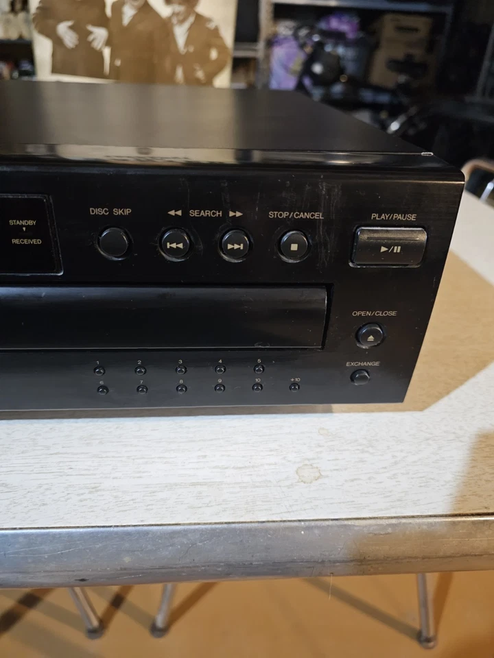 CAMBIADOR AUTOMÁTICO DE DISCO COMPACTO JVC XL-F252 SISTEMA DE REPRODUCCIÓN E INTERCAMBIO DE 5 DISCOS FUNCIONANDO Foto 4 de 4