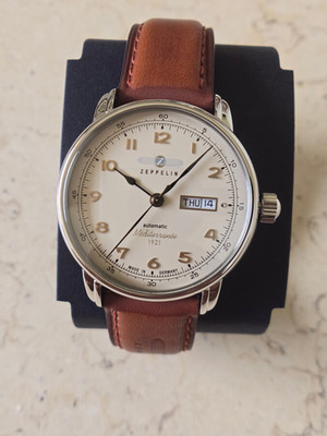Zeppelin Automatic Men's Watch Beige Dial Leather Band Méditerranée 9664-5