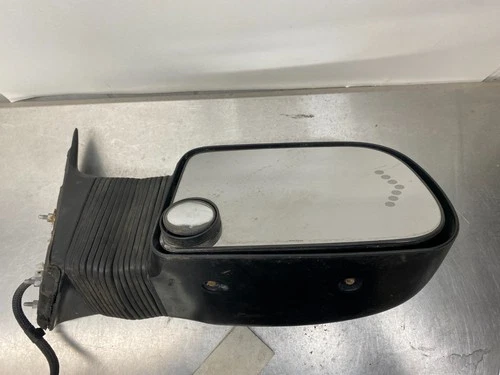2003-2006 Chevy Silverado GMC Sierra Truck Right Signal Towing Door Mirror OEM