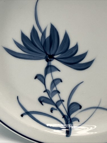 Arita Ware Sometsuke Hand Painted Blue Floral Porcelain 7 1/4” Plates Set Of 4 - Picture 3 of 9