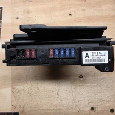 82720-06091 TOYOTA OEM Junction Relay Block. Cleaned And Inspected.