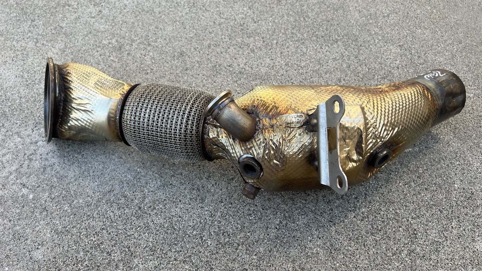 Ferrari SF90 OEM Pre-Cat Exhaust Components — RH 939970 & LH 939972