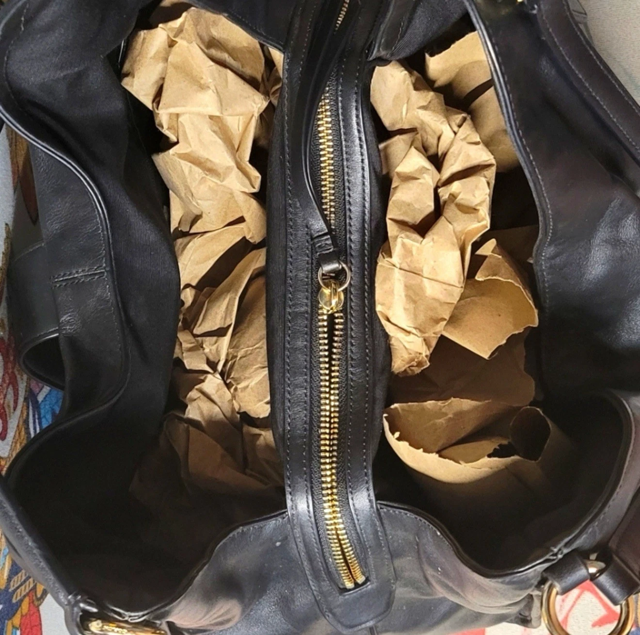Borsa a tracolla Coach Carlyle in pelle nera liscia