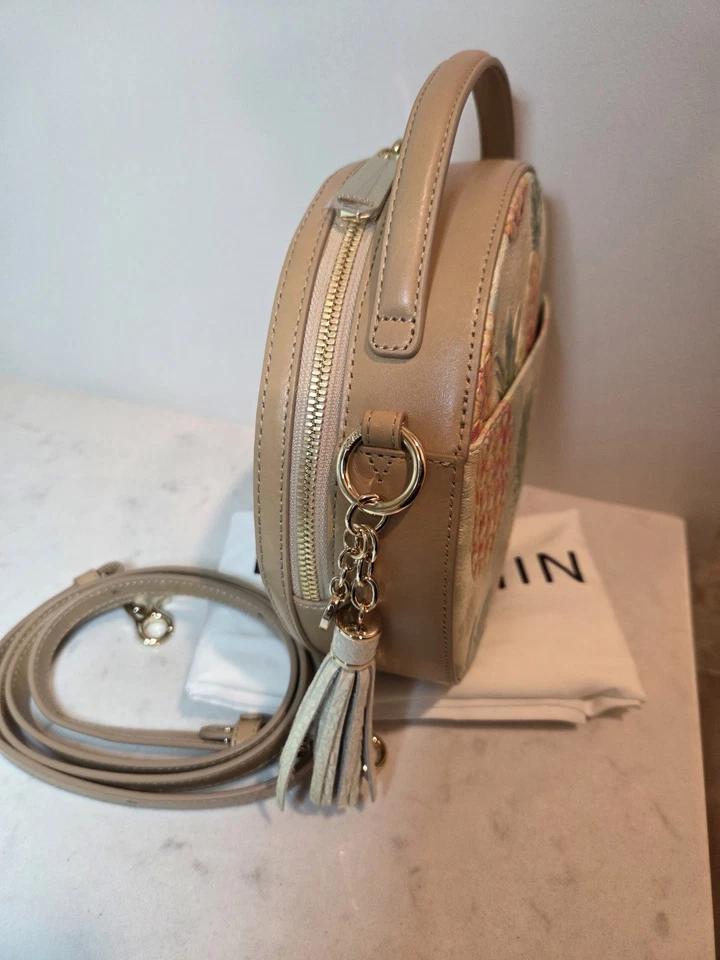 Bolso Bandolera Clásico Brahmin Lane Pineapple Pompano Signature Cuero Nuevo con Etiquetas Foto 4 de 4