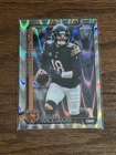 2025 Topps Chrome Caleb Williams Chicago Bears Raywave Refactor #52