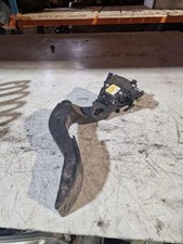 AUDI A4 Avant 8E5, B6 Gaspedal 8E1723523G 2.70 Diesel 2007 33882876