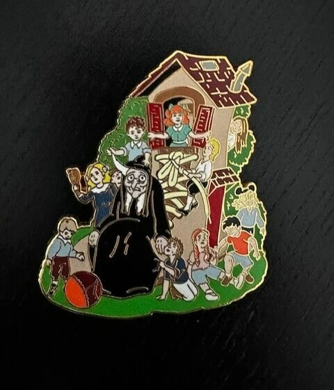Disney Store Pin Old Hag As Old Woman in the Shoe Nursery Rhymes Mystery LE Pin