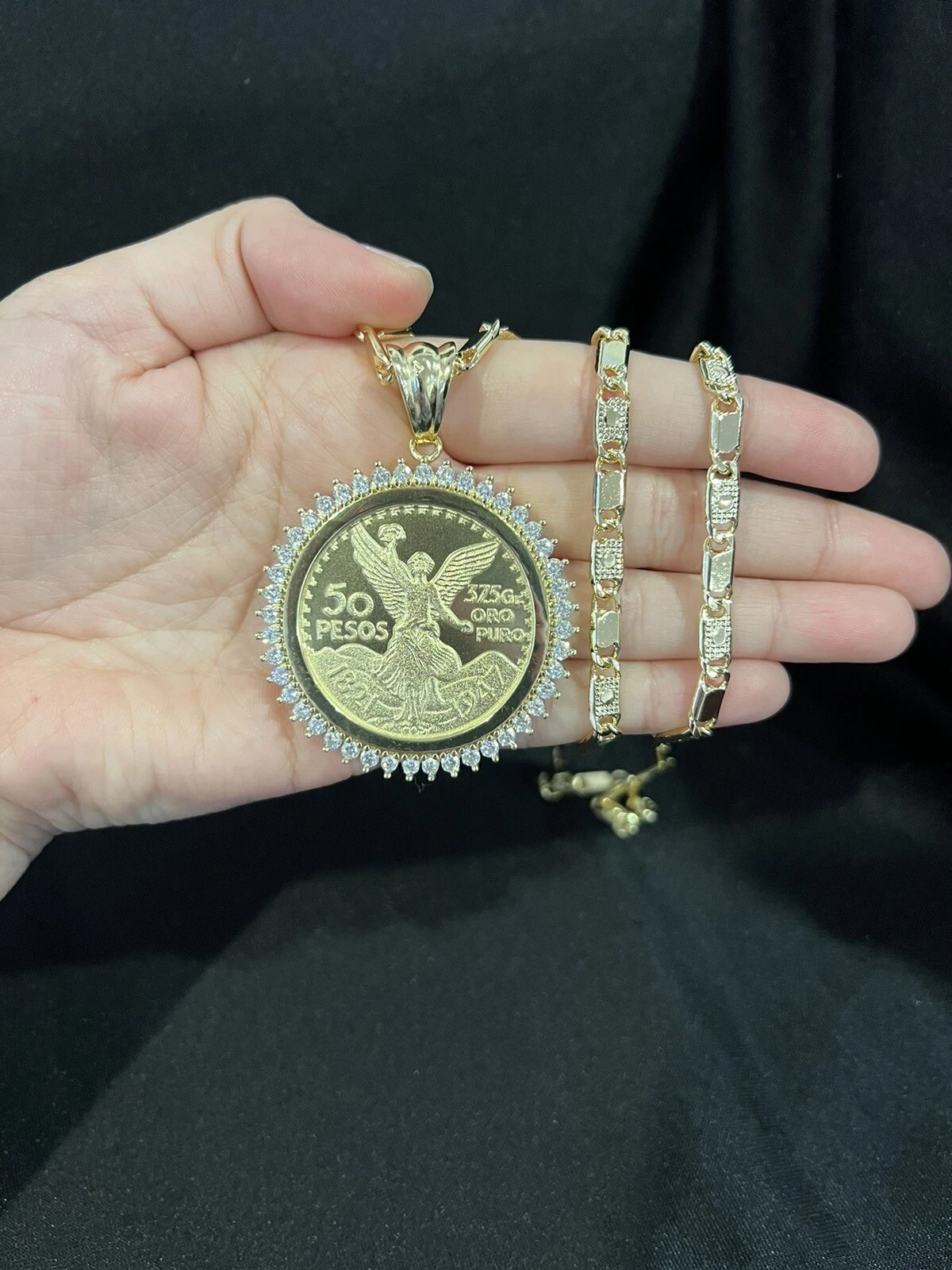 Ciondolo CENTENARIO moneta messicana Moneda 50 pesos zirconi placcati oro e catena Valentino