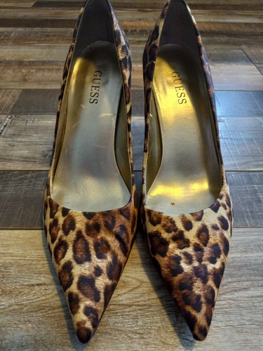 guess pumps leopard