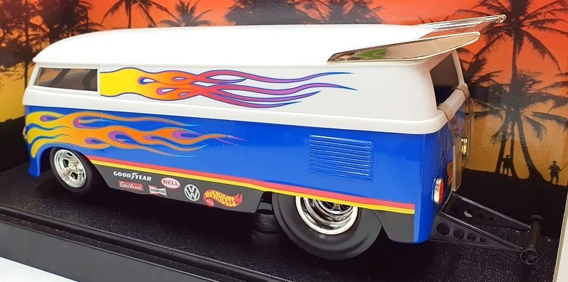 Hot Wheels 1/18 Scale Diecast 26416 - Customized VW Drag Bus Flames - Image 2 of 4