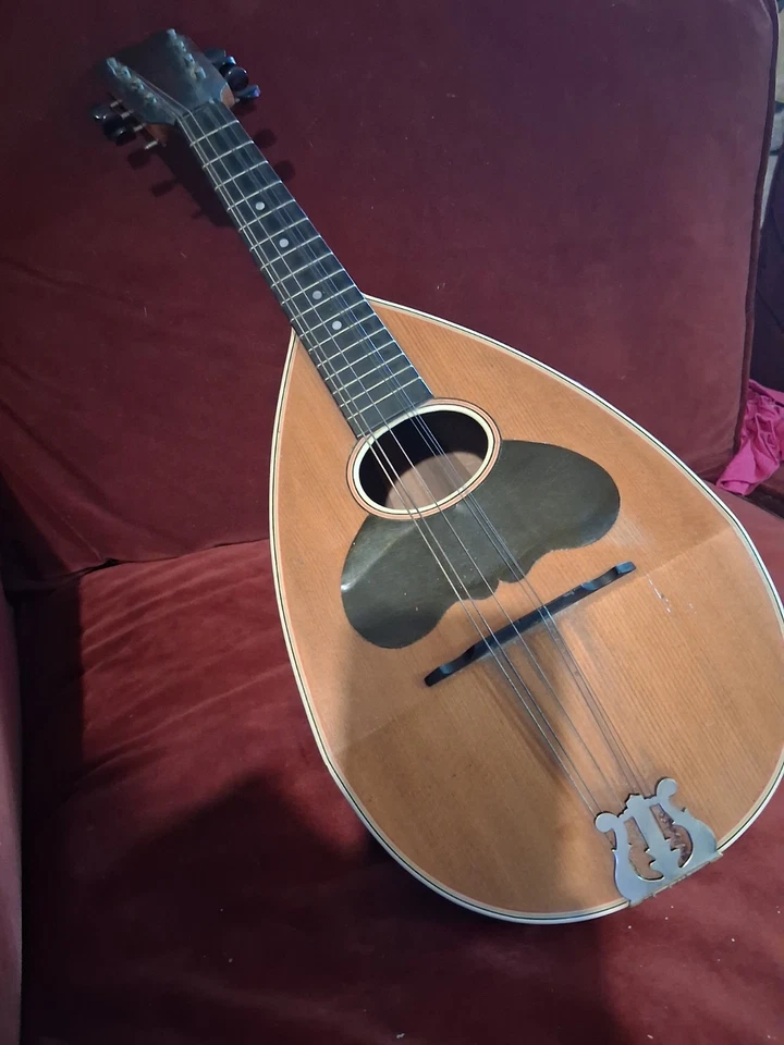 1920s MAURER MANDOLIN MADE BY THE LARSON BROTHERS "TATER^ DESIGN - Image 3 of 4