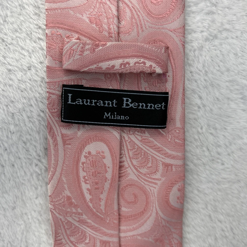 Laurant Bennet Pink Paisley Men’s Necktie 3”x 58” Handmade 100% Polyester  - Image 2 of 4