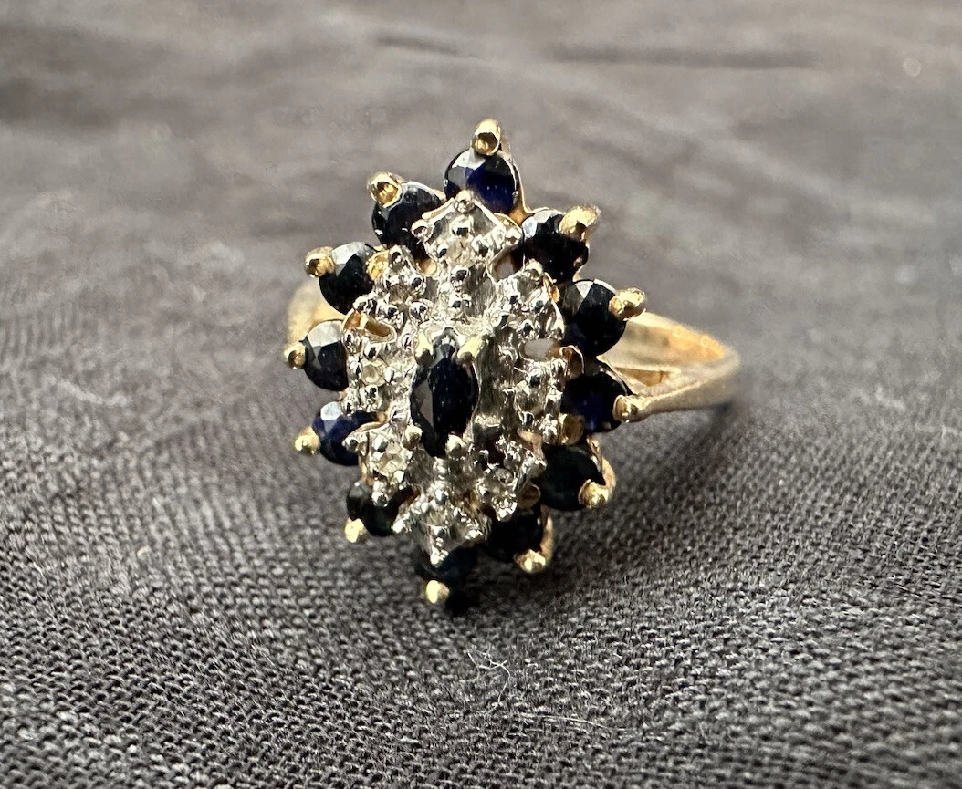 Blue sapphire hotsell cluster ring