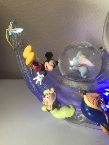 Disney Store Multi Character Light Up Globe Mickey Dumbo Castle NIB *small Flaws - Picture 2 of 10