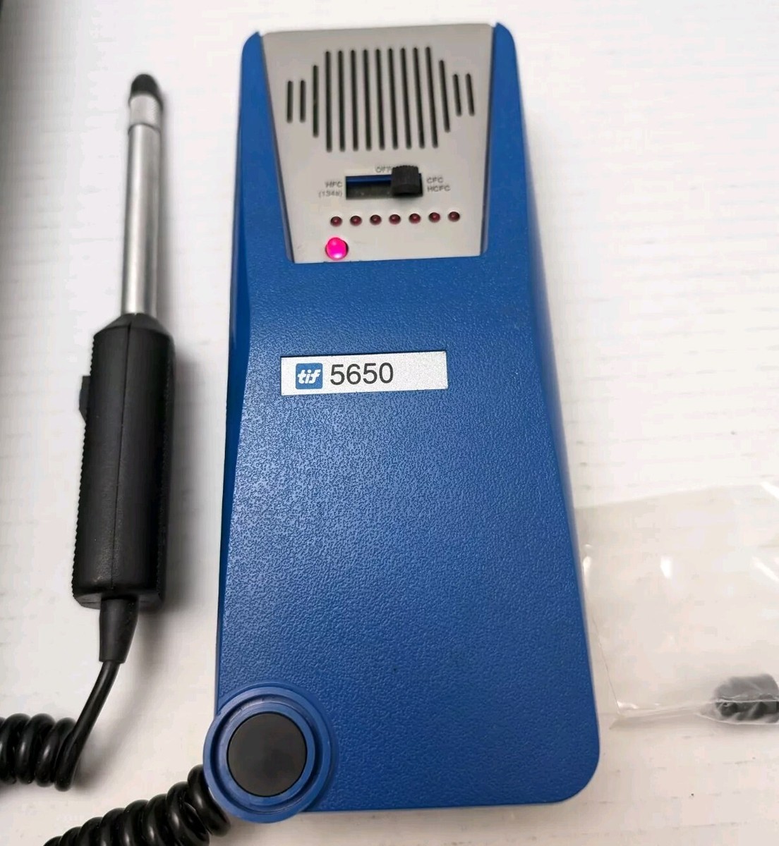 東芝　HALOGEN LEAK DETECTOR TIFZX Heated Pentode Refrigerant Detector | Robinair