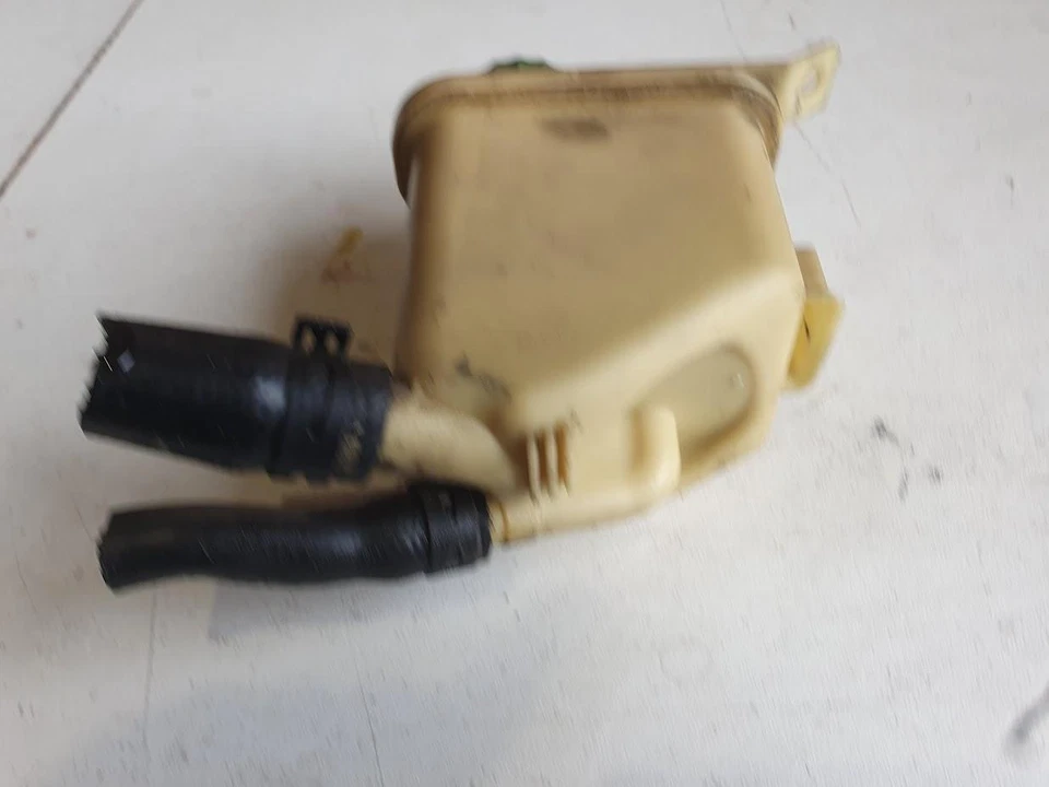 PORSCHE CAYENNE P/S RESERVOIR 9PA, 07/03-12/06, P/N, 7L0422371B - image 3 of 4