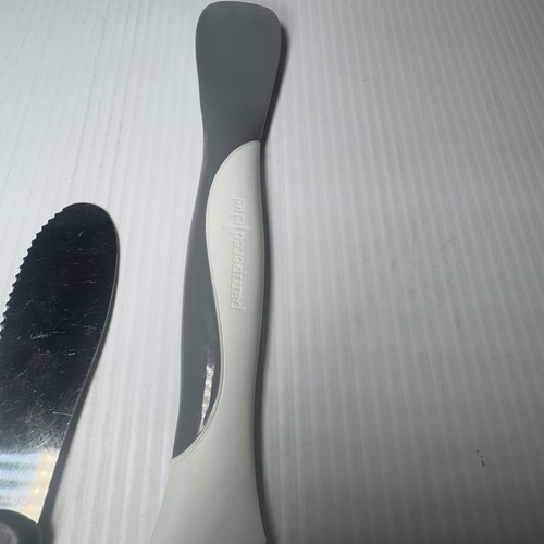 Kitchenart Measuring Spoon + 2 Pampered Chef Spatulas (Spreaders) - Picture 5 of 5