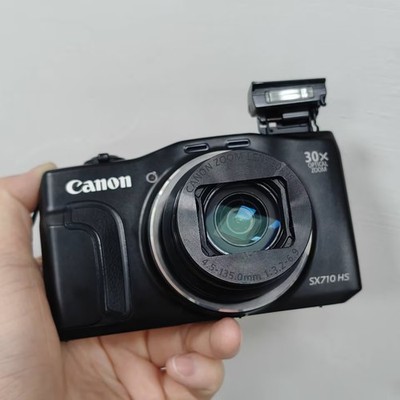 Canon PowerShot SX710 HS Compact Digital Camera 20.3 MP 30x Optical Zoom Wifi