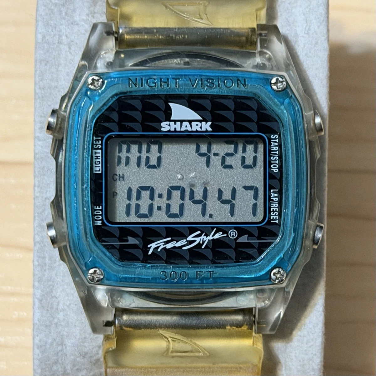 ビンテージ SHARK  WATCHES Freestyle Watches Shark Classic Clip Black/Neon Unisex Watch