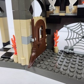 (Incomplete) LEGO 4704 Harry Potter The Chamber of the Winged Keys Assembled Set