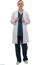 Jesnlfiis Women's 3 Pocket Lab Coat. Size Large