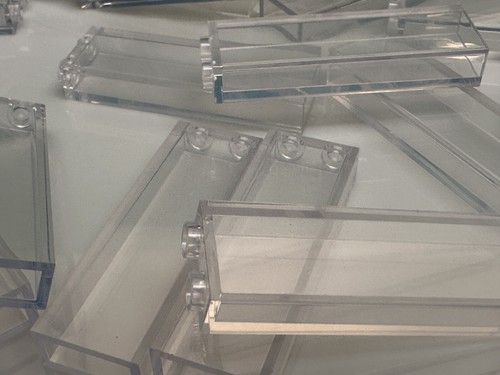 LEGO Brick Transparent 1 x 2 x 5, 2454 From Modular Store Set 910009, 10 Pieces - Picture 7 of 12