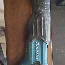 Makita BGA452 18V 4-1/2 in Angle Grinder Blue/Black MPN BGA452