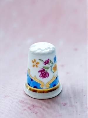 Royal Worcester Bone China Floral Fingerhut englisches Porzellan Sammlerstück