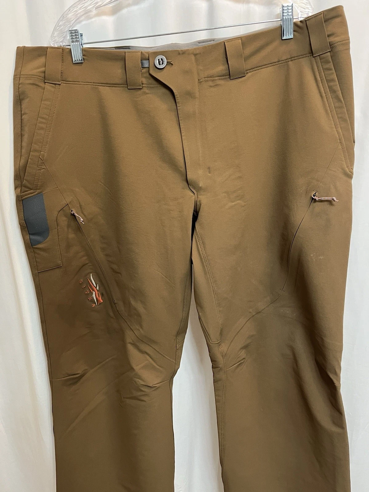 Sitka Grinder Men’s Hunting Pants Softshell Brown 42 Regular Fit Straight
Opens in a new window or t