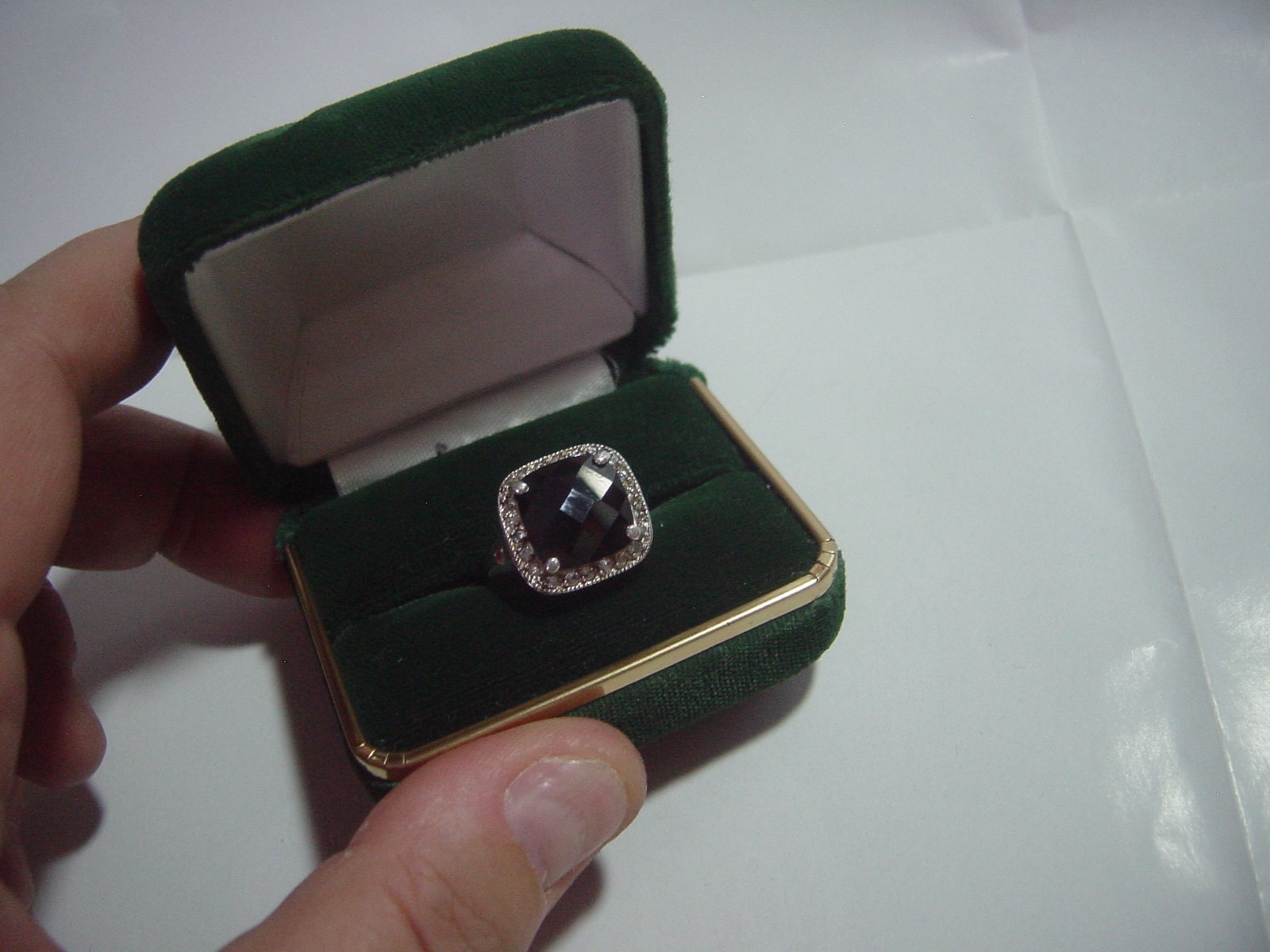 VINTAGE SOLID THICK SILVER RING-SPARKLING BLACK &… - image 1