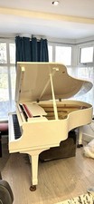 Beautiful YAMAHA C2 Grand