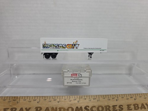 Remolque intermodal MTL N 67110 45' Burlington Northern Kansas City micro trenes | Zustand: New