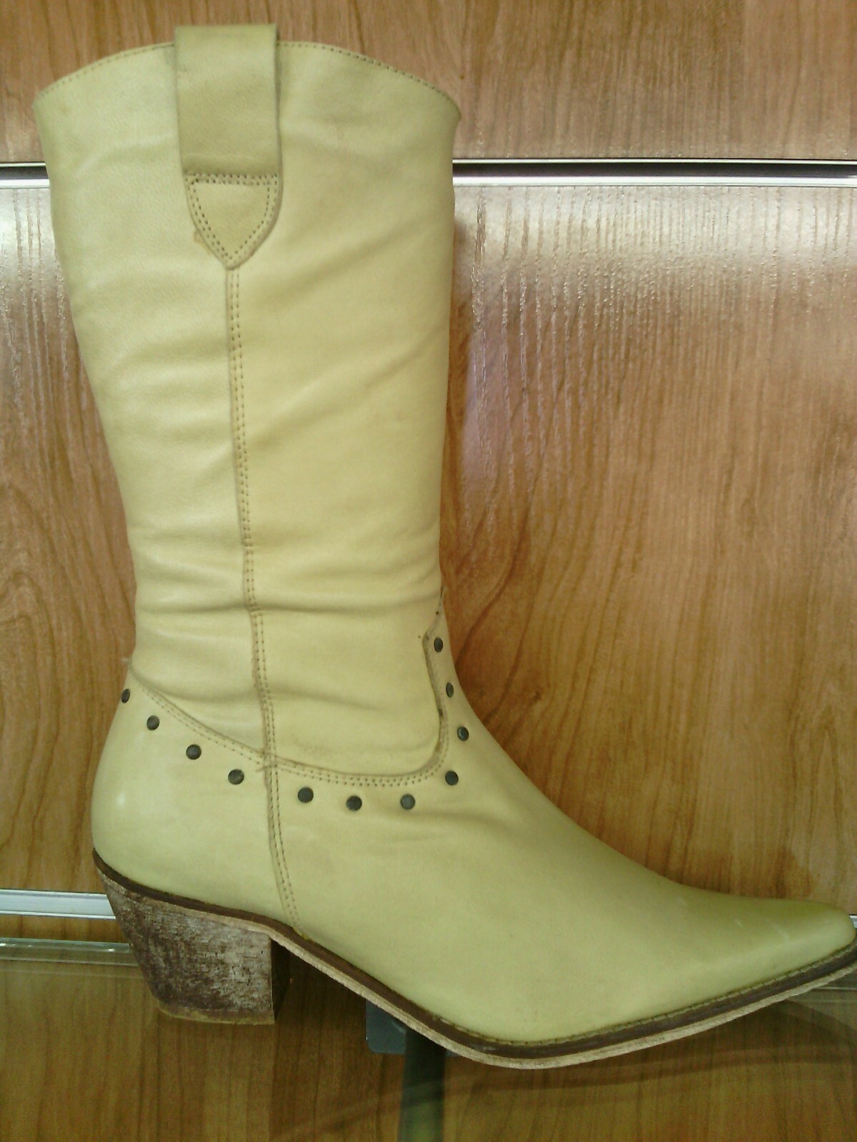 Botas de piel beige camperas con tacón cubano producto ESPAÑOL de calidad