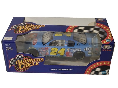 スヌーピー PEANUTS NASCAR 1/24 jeff GORDON Jeff Gordon #24 Dupont Peanuts 50th Celebration Snoopy 1:24