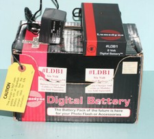 LUMEDYNE LDB1 6 VOLT BATTERY WITH CHARGER